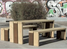 conjunto mesa con banquetas rustic  instalados