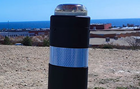 pilona semiflexible luminosa a blen solar pilona semiflexible luminosa a blen solar