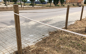 valla cord de madera instalada